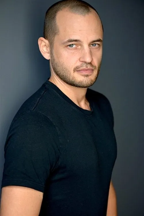 Julien Irwin Dupuy en su biografía y filmografía