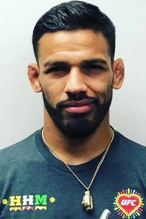 Gregor Gillespie ha trabajado con Julio Arce en 2 ocasiones