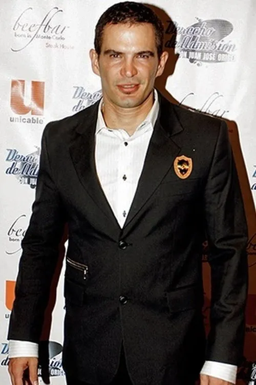 Ernesto Rivas ha trabajado con Julio Camejo en 1 ocasiones