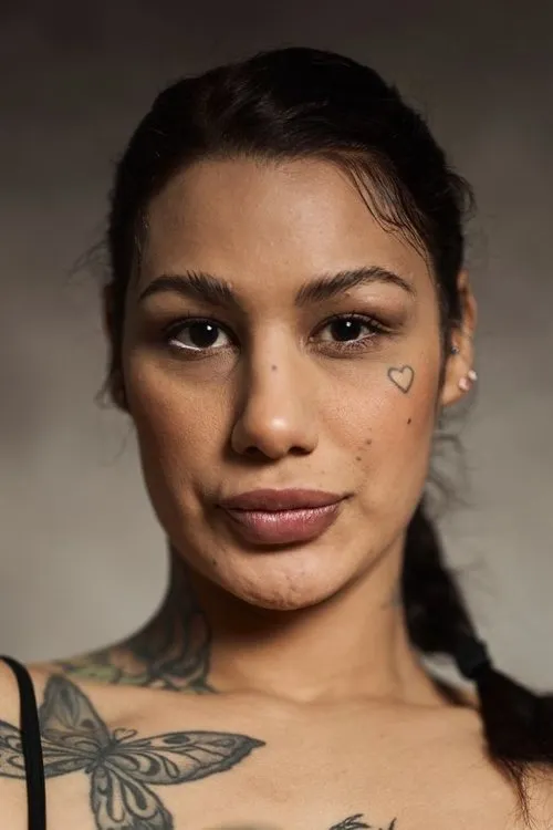 Julissa Alejandra Guzman interpretando a Self