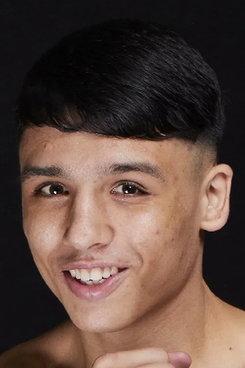 Junaid Bostan interpretando a Self