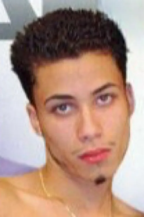 Foto de perfil del actor June Quinones en el reparto