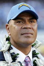Kristy Hinze ha trabajado con Junior Seau en 1 ocasiones