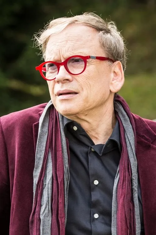 Juraj Ďurdiak interpretando a Csillagszemu Jankó