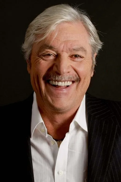 Juraj Kukura interpretando a Giuseppe Anselmi