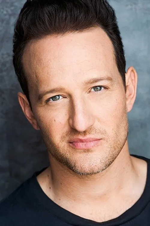 Justin Sintic en su biografía y filmografía