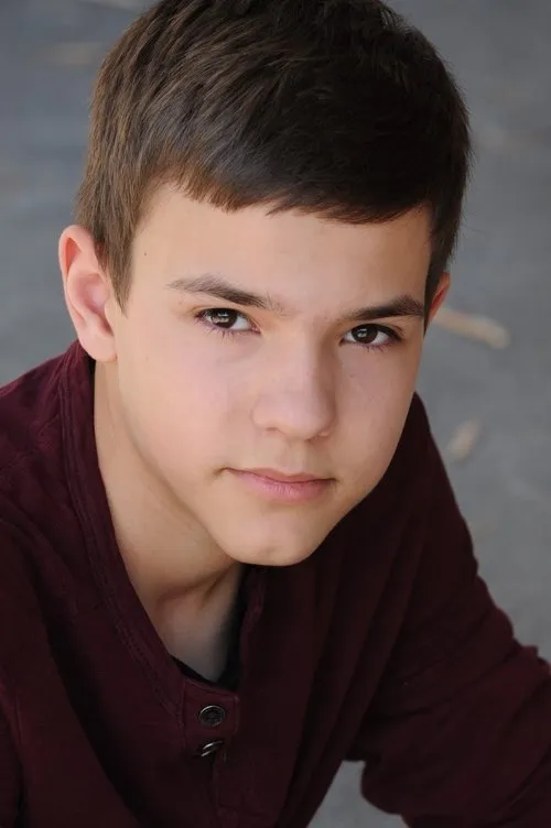 Claudine Mboligikpelani Nako ha trabajado con Justin Thomas Howell en 1 ocasiones