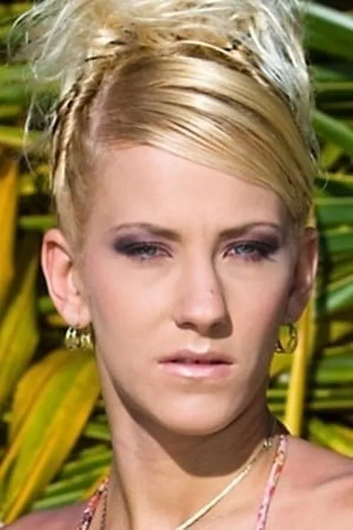 Justine Ashley interpretando a 