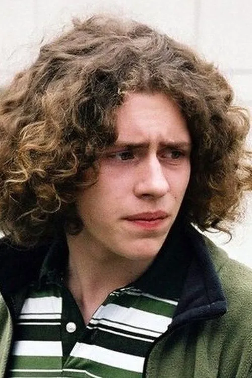 Justus Kötting interpretando a Alex