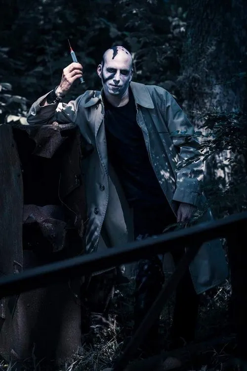 Justyn Christofel interpretando a Buford