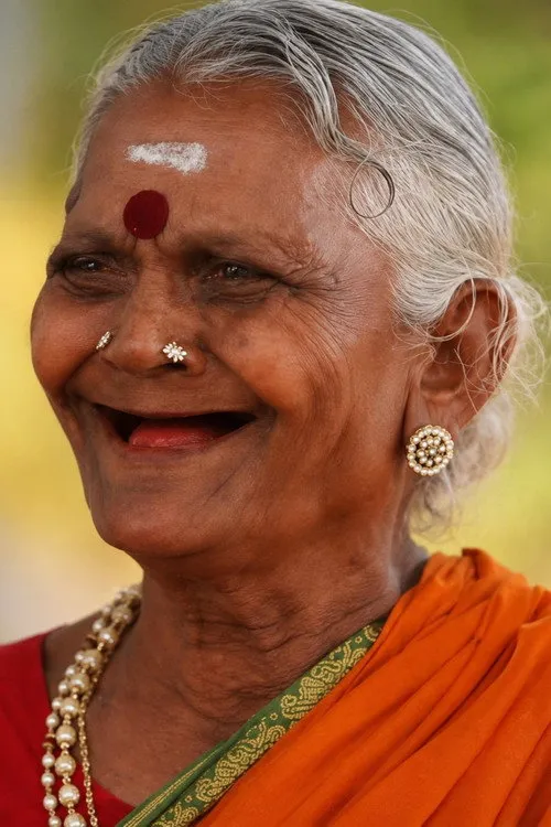 Shweta Gupta ha trabajado con K R Rangamma en 1 ocasiones