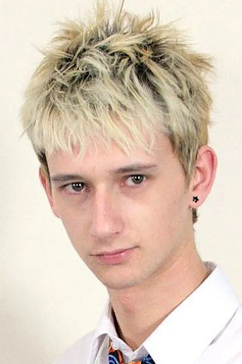 Kaden Tate interpretando a