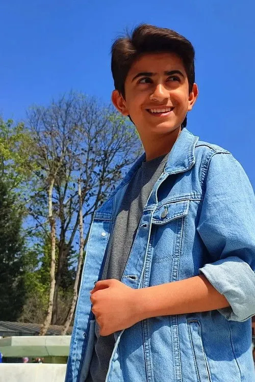 Alaz Demir ha trabajado con Kadir Bertan en 1 ocasiones