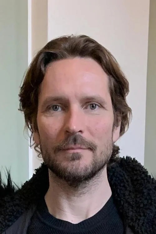 Kai Vaine interpretando a Matti