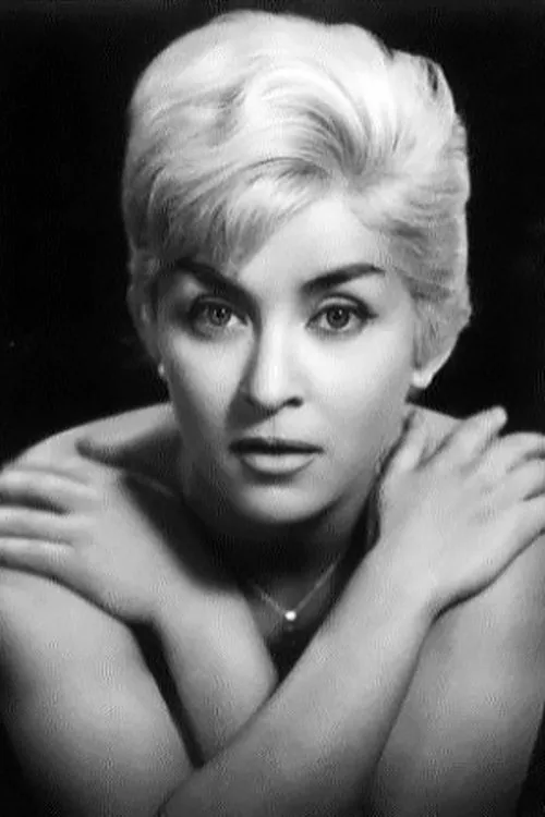 Kakia Kontopoulou interpretando a aunt Koula