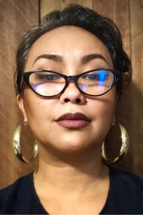 Kalila Aguilos interpretando a Gigi