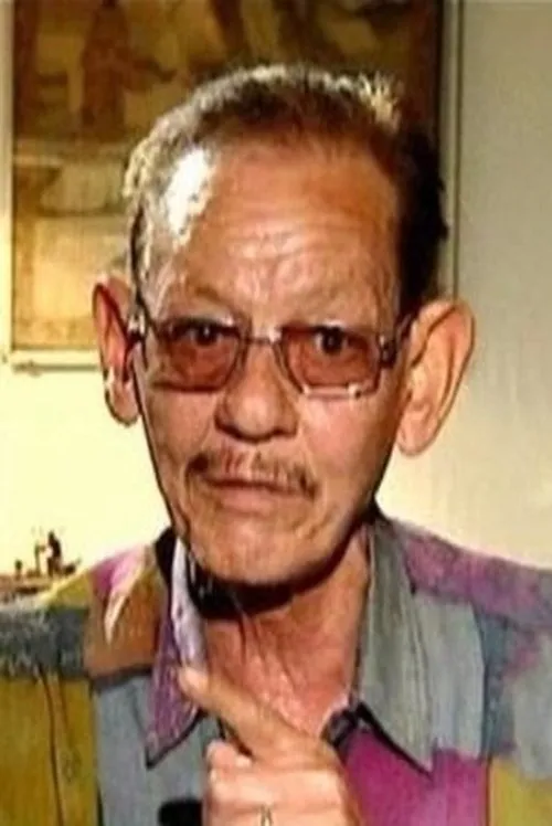 Kamal El Hummusany interpretando a