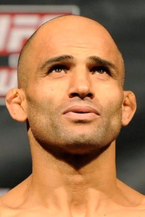 Kamal Shalorus interpretando a Self