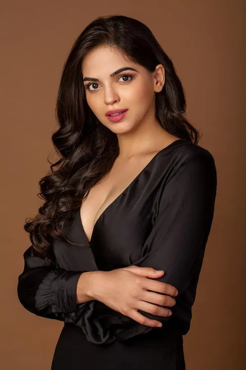 Kamya Ahlawat — personaje: Isha