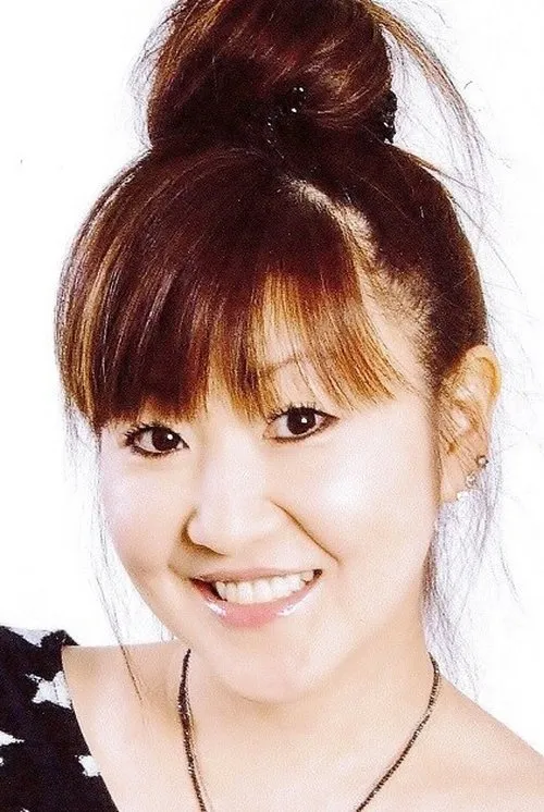 ????? ha trabajado con かないみか en 3 ocasiones