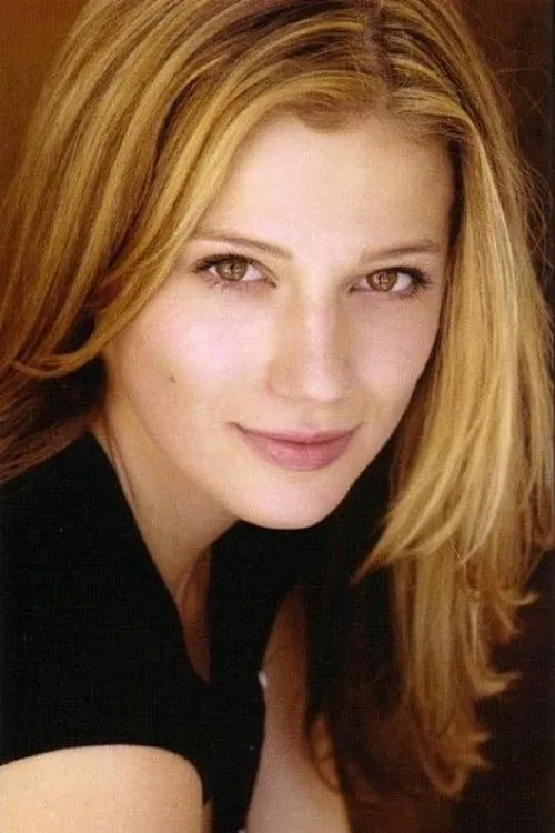 Kandis Fay interpretando a Susan (as Kandis Erickson)