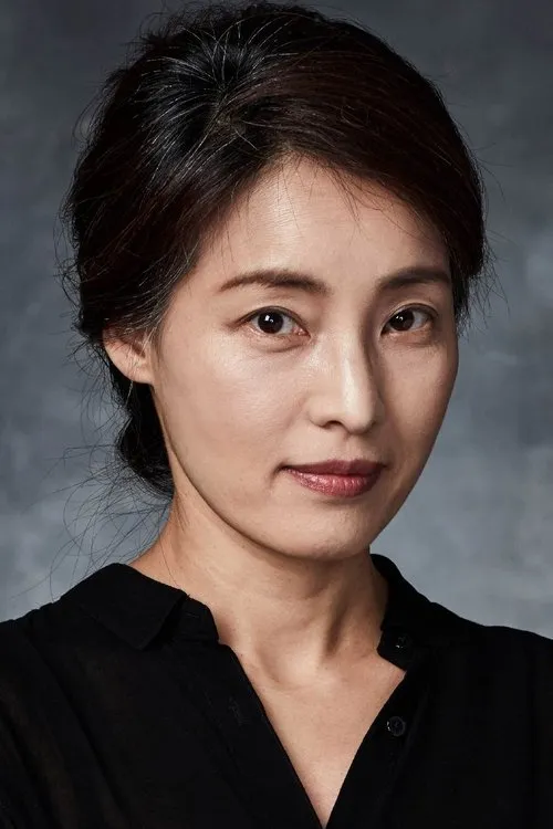 Kang Ji-eun — personaje: Cha Geum-ok