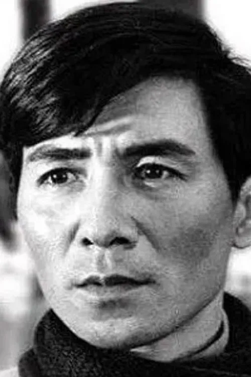 Kang Tai interpretando a Changxi Zhou