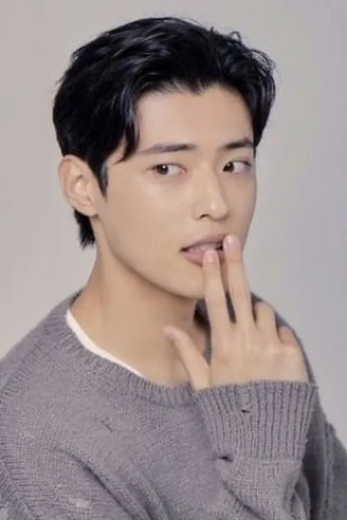 Kang Woo-jung — personaje: Woo-jung