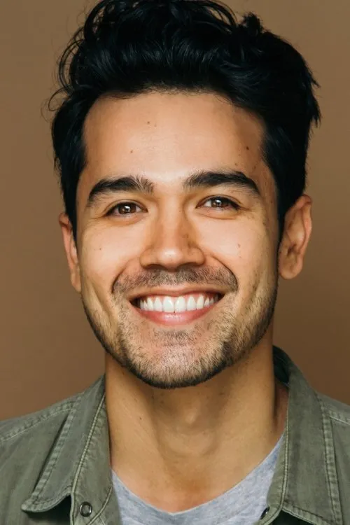 Kira Pearson ha trabajado con Kanoa Goo en 1 ocasiones