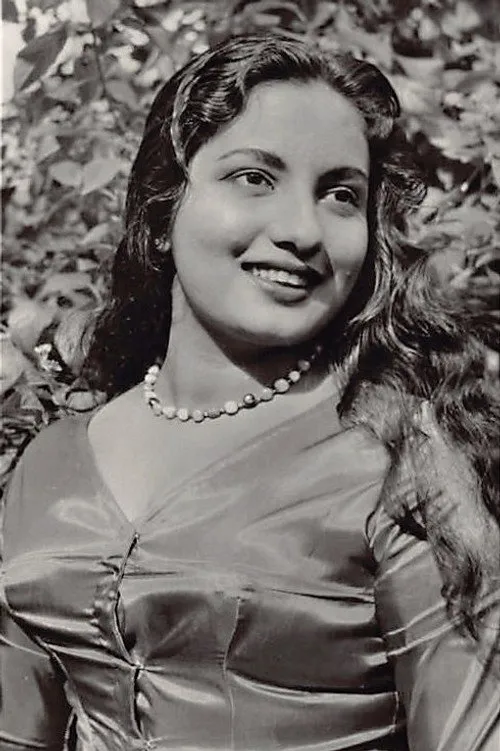 kanthi gunathunga interpretando a Sumana