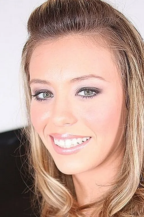 Kara Finley interpretando a