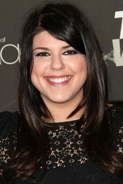 Kara Taitz interpretando a Marie Krastack