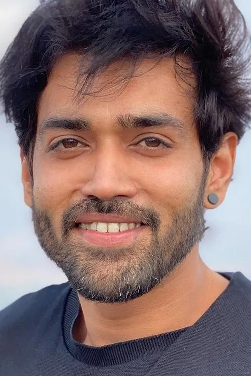 Karan Khanna — personaje: Babu Chowdhury