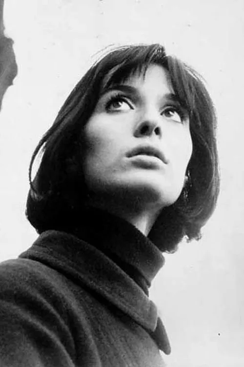 Karen Blanguernon interpretando a Alouqa