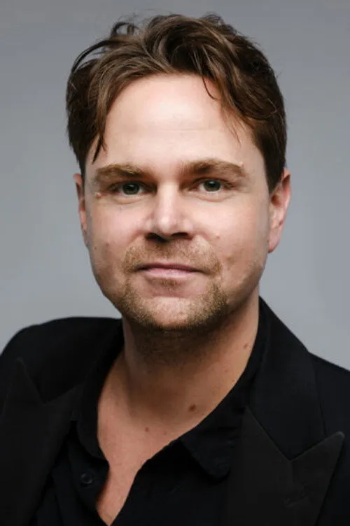 Johan Holmberg ha trabajado con Karl Linnertorp en 2 ocasiones