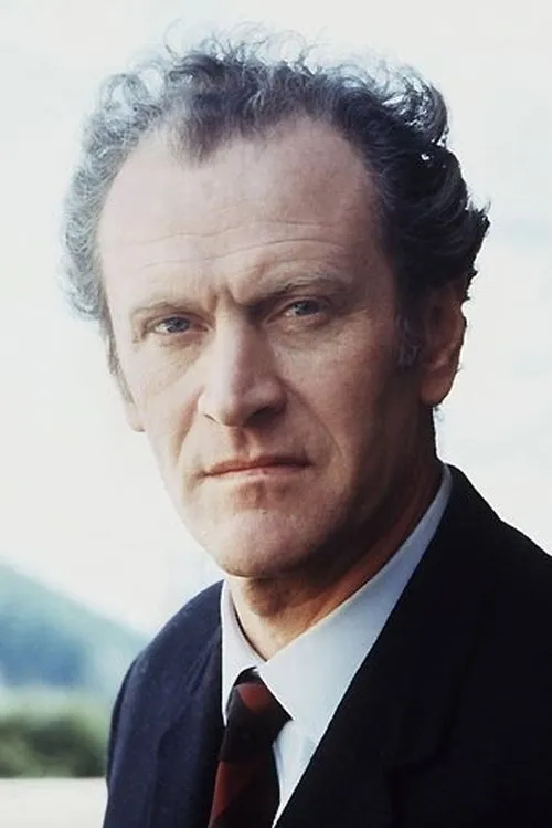 Karl Obermayr — personaje: Manfred "Manni" Kopfeck