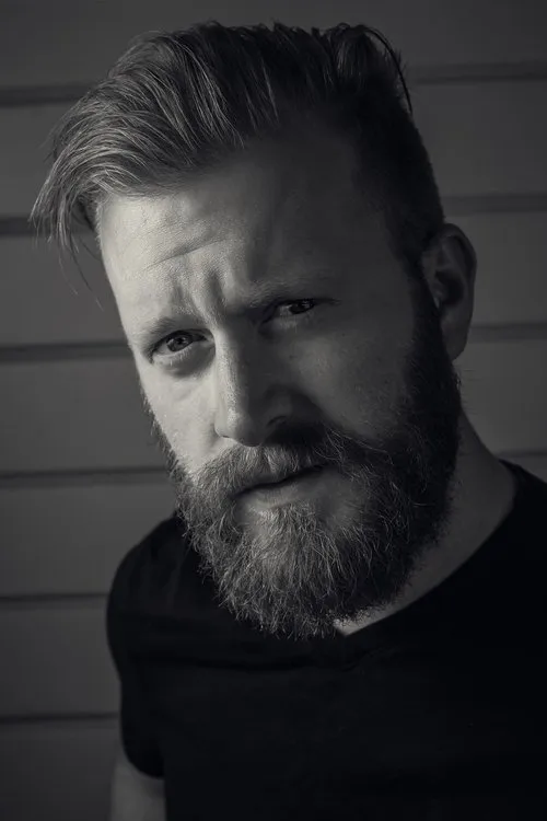 Karl Pfeiffer — personaje: Himself