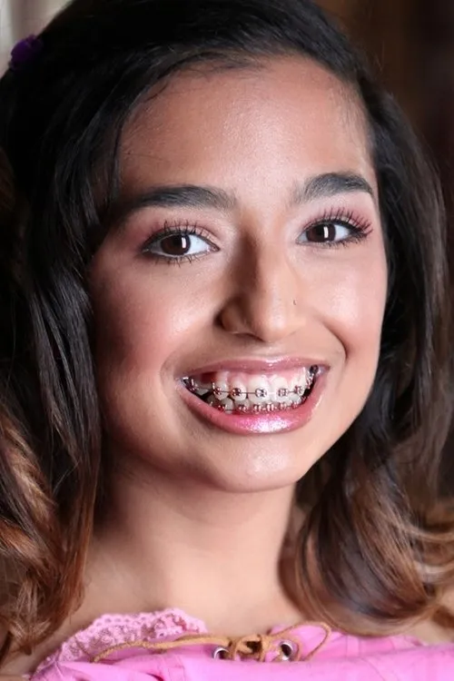 Karla Ambrosia interpretando a 