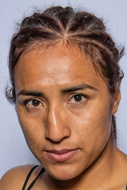 Karla Ramos Zamora interpretando a Self