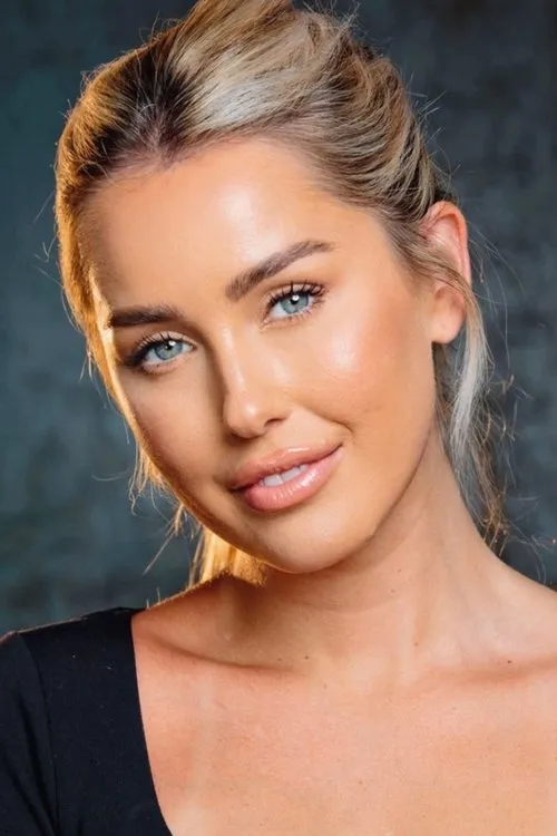 Machete Bang Bang ha trabajado con Karlee Eldridge en 2 ocasiones