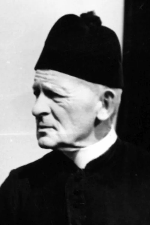 Karol Rómmel interpretando a Zych