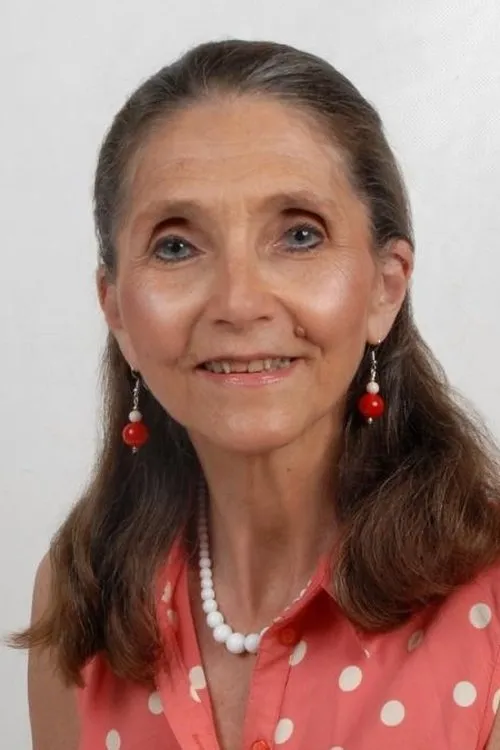 Hannah Blamires ha trabajado con Karol Steele en 1 ocasiones