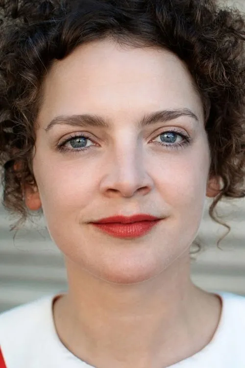 Karoline Bär interpretando a Anna