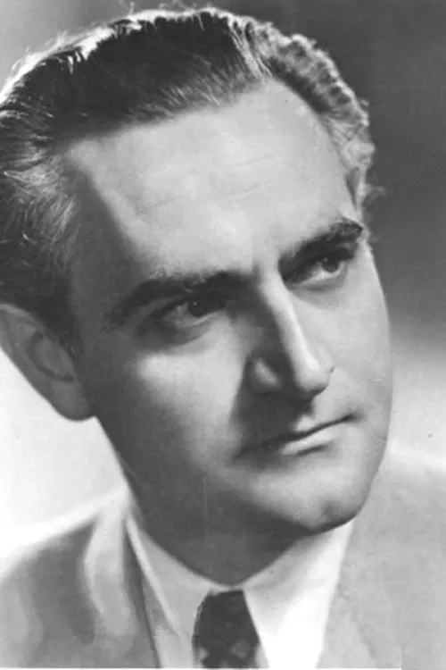 Károly Kovács interpretando a Tablós