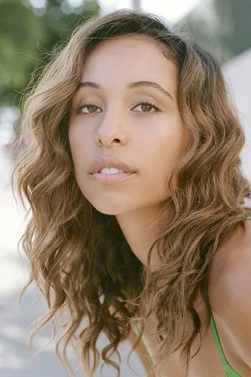 Sunny Suljic ha trabajado con Kasey Elise en 2 ocasiones