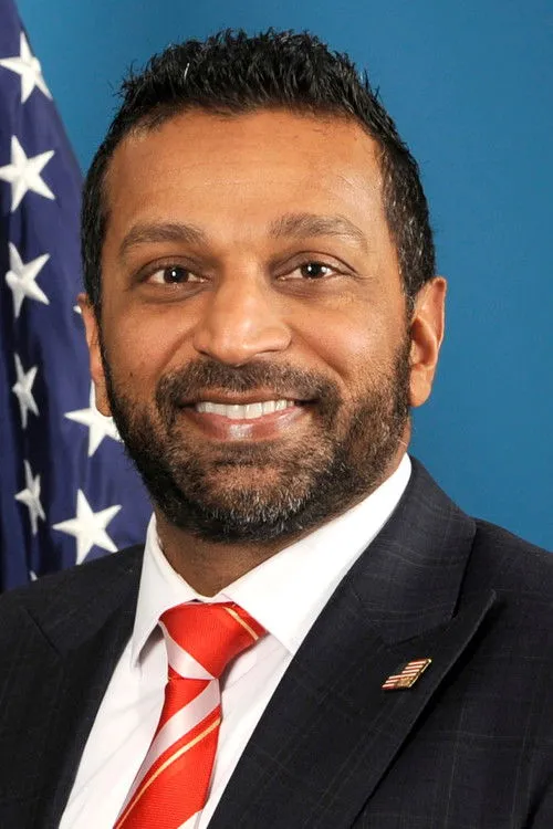 Dinesh D'Souza ha trabajado con Kash Patel en 1 ocasiones