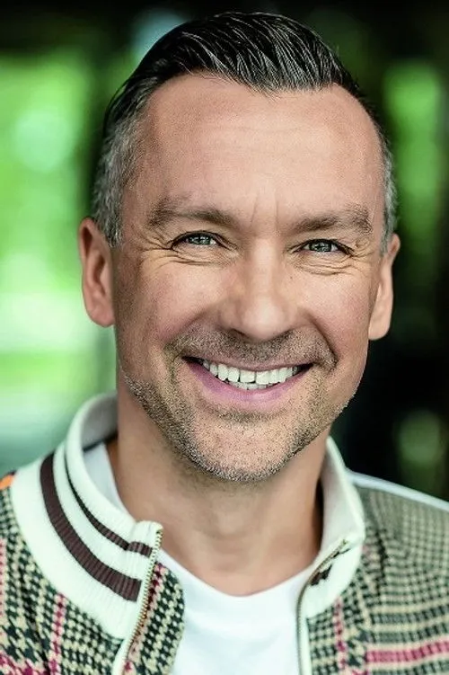 Renars Kaupers ha trabajado con Kaspars Roga en 2 ocasiones