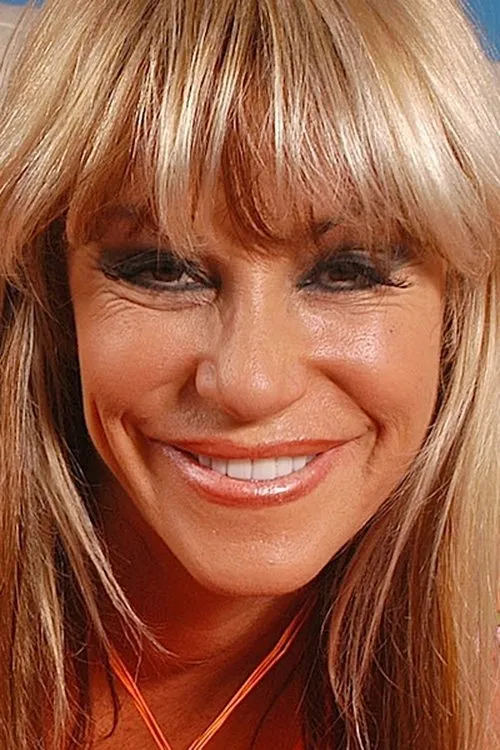 Kat Kleevage interpretando a 