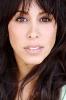 Matt Cavenaugh ha trabajado con Kat Nejat en 1 ocasiones