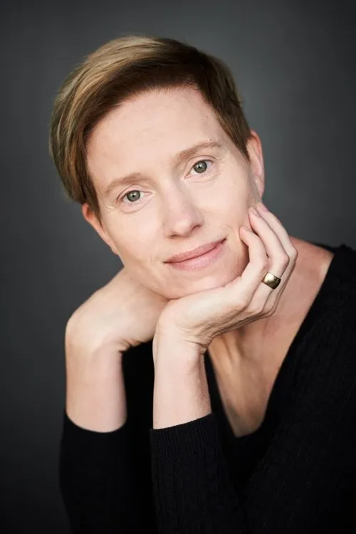 Katariina Unt interpretando a Josefine